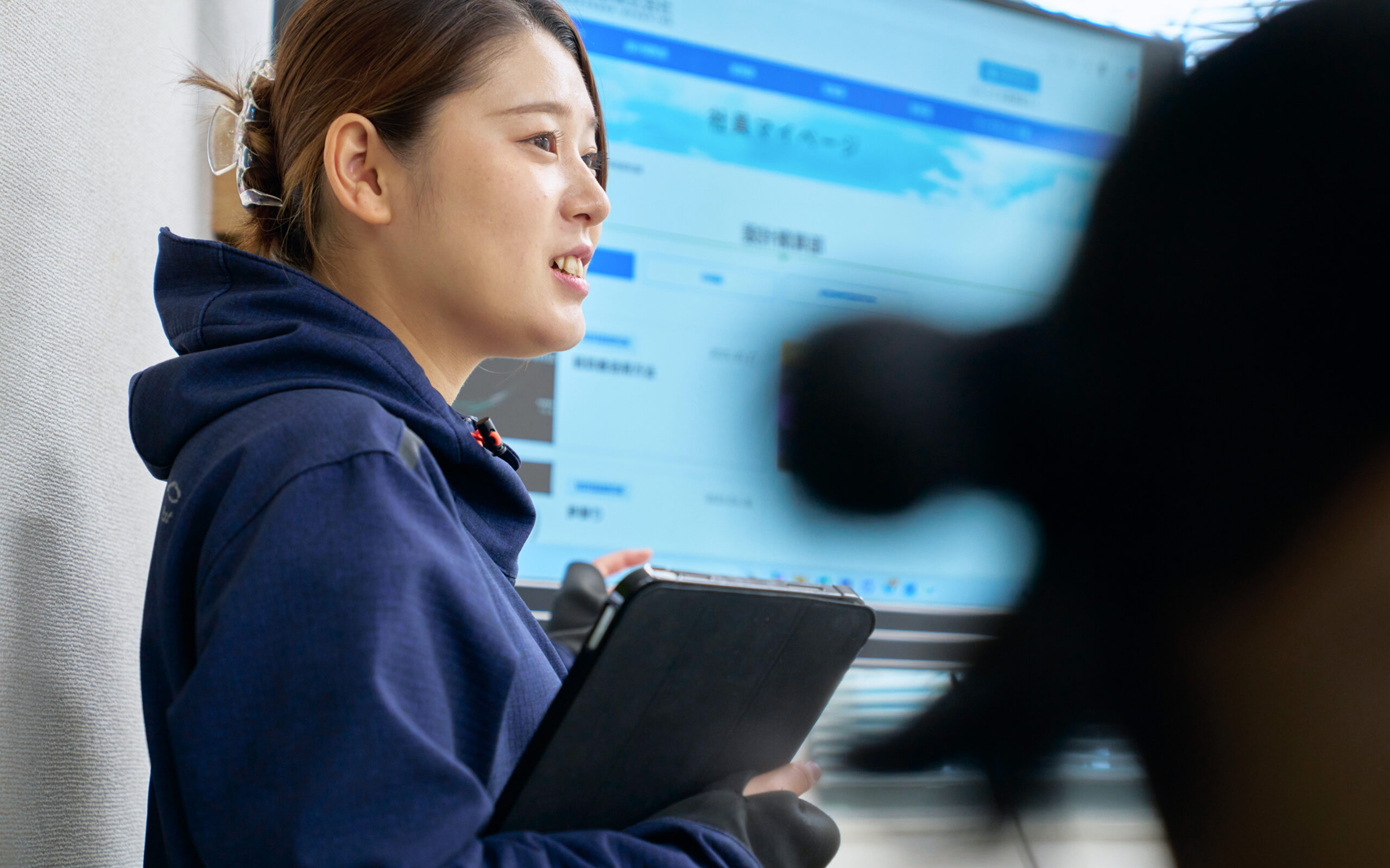 1日の仕事の流れ 背景画像