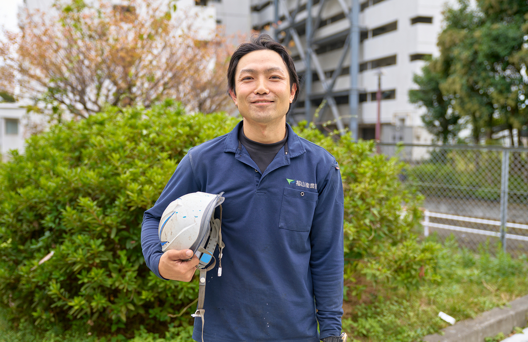 INTERVIEW 01 サムネイル