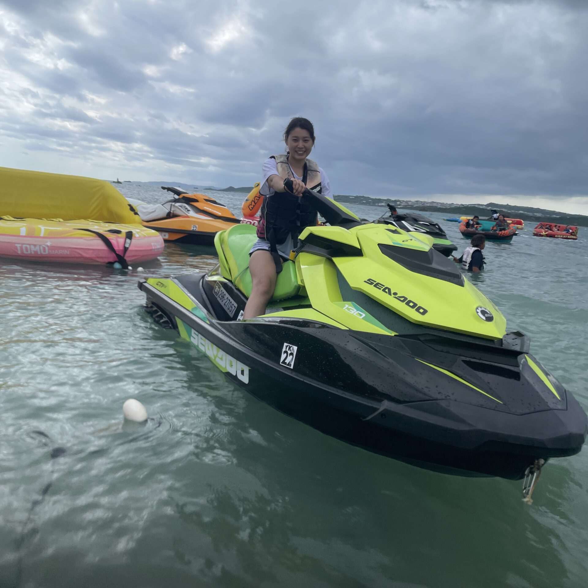 ジェットスキーで海の上へ